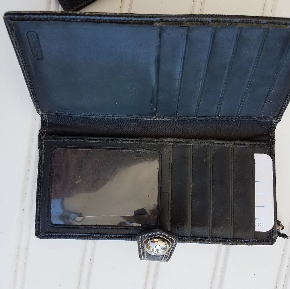 3pc. COACH bundle - Picture 6 of 8